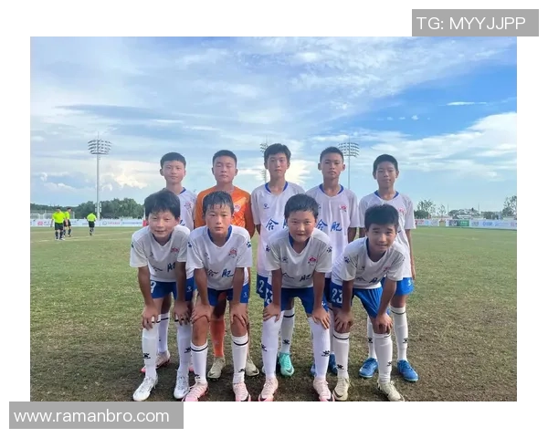 长春建筑足球队奋勇争先展现团队精神与拼搏风采助力地方足球发展